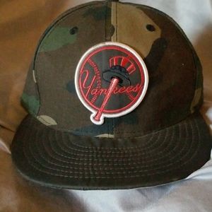 New York Yankees camo fitted hat
